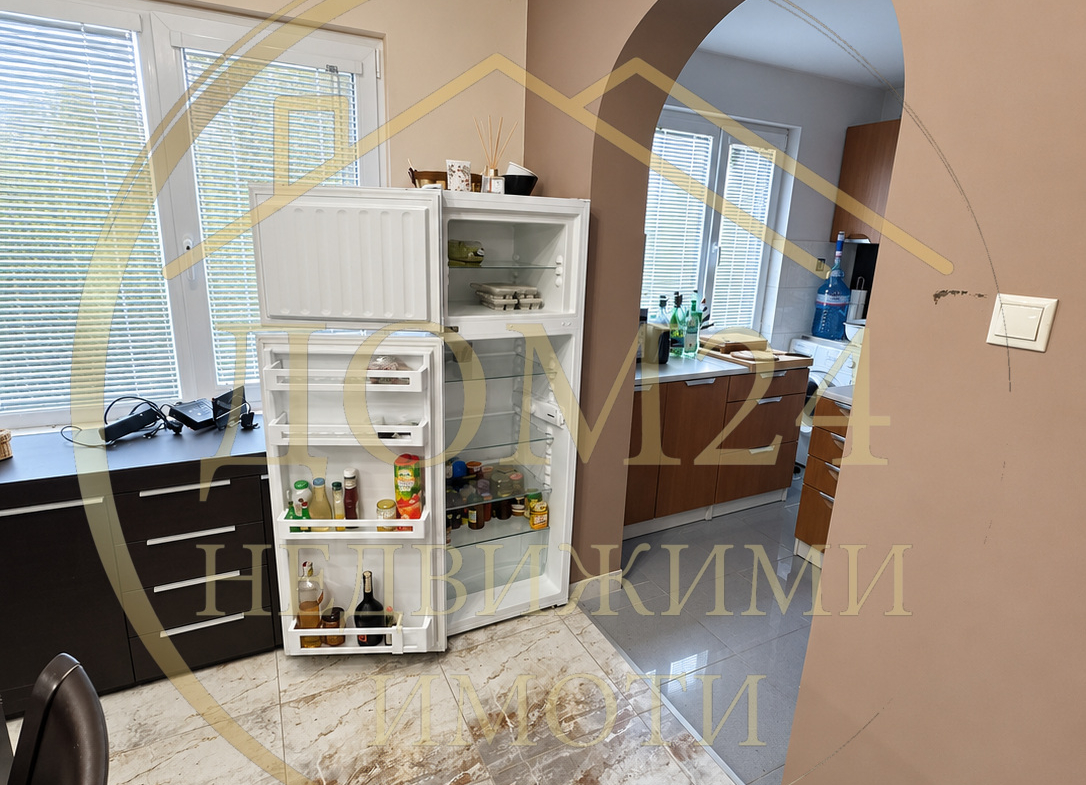 КЪЩА с.ДРАГОВИЩИЦА